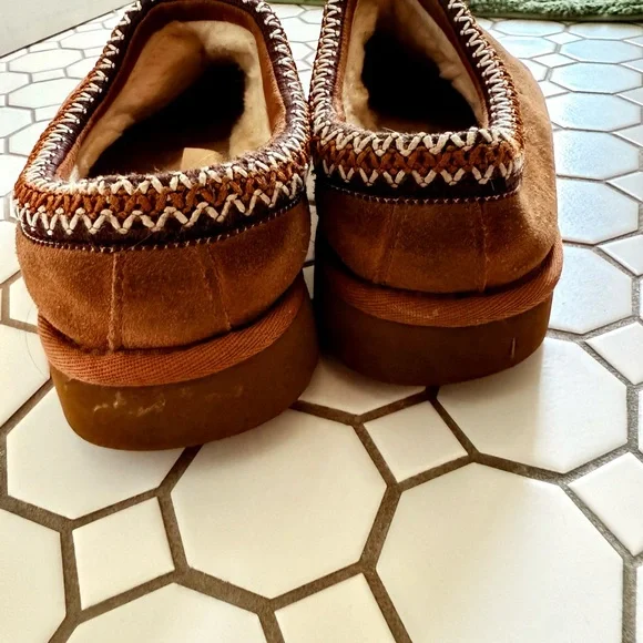UGG Chestnut Suede Slippers - Picture 3 of 8